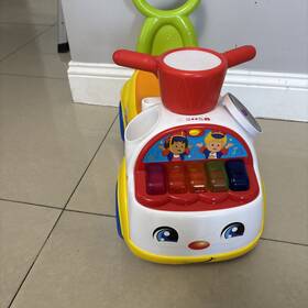Fisher-price 39988 Fisher-price Little People Music Parade Ride-on