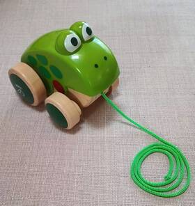 Hape E0361f Pull Along Frog - Wooden Green Toy With Open And Close Mouth 1
