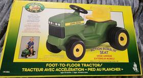 5143 John Deere Kids Foot To Floor Tractor Ertl 1996