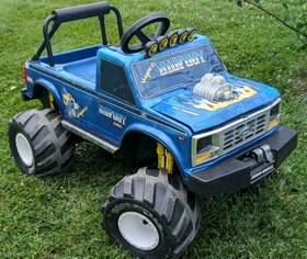 Power Wheels 86450 Vintage 1990 Super Bigfoot Ford 4x4x4 Monster Truck Works