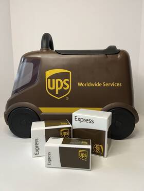 Radio Flyer 88232435 Ups Delivery Truck Ride-on Toy Steel And Plastic Wht Boxes Ages 2