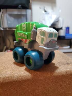 Tonka 06247 Mini Wobble Wheels Garbage Recycling Truck Car Tractor Fun Kids Toy