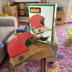 Brio Roundhouse Engine Depot 33461 With 5 Way Switch For Trains. Fixed Price $60.00.