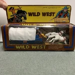 Star Plastic Toys Vintage Wild West Covered Wagon NO.647 Nos. Fixed Price $29.00.