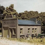 Design Preservation Models 20100 Ho Scale Woodland Scenics Schultz's Garage Kit. Fixed Price $25.99.